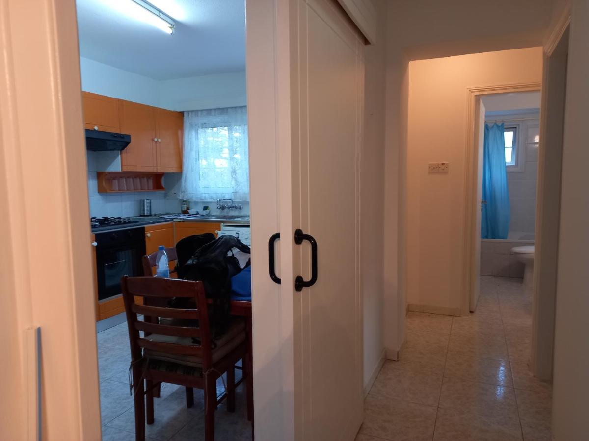 2 Bedroom Apartment Near Finikoudes Larnaca Ngoại thất bức ảnh