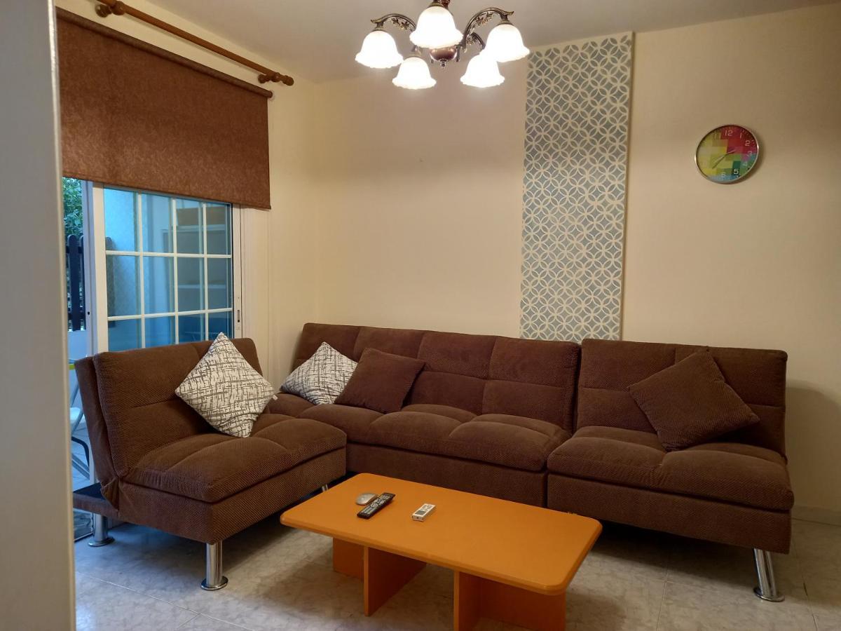2 Bedroom Apartment Near Finikoudes Larnaca Ngoại thất bức ảnh