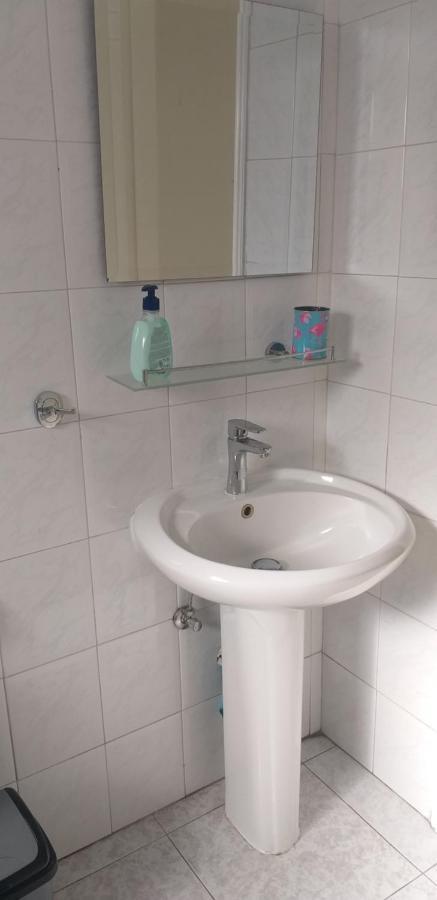 2 Bedroom Apartment Near Finikoudes Larnaca Ngoại thất bức ảnh